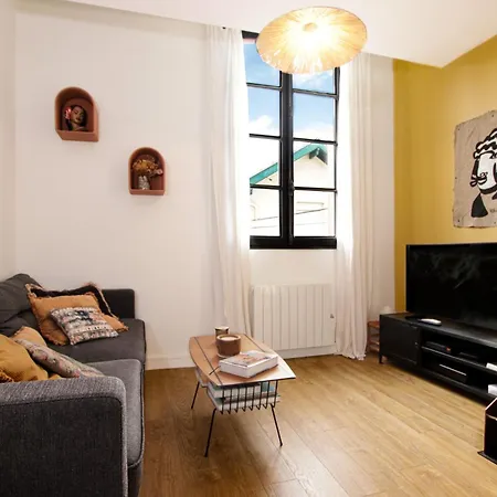 Superbe Maison Au Coeur De La à Deux Pas De La Côte Des Basques Appartement *