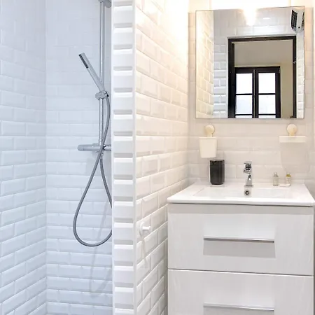 Superbe Maison Au Coeur De La à Deux Pas De La Côte Des Basques Appartement *